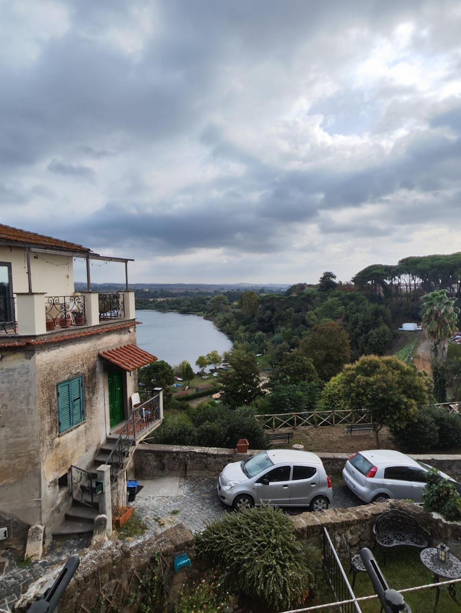 Chalet Romantico Sul Lago Apartment Anguillara Sabazia Ngoại thất bức ảnh