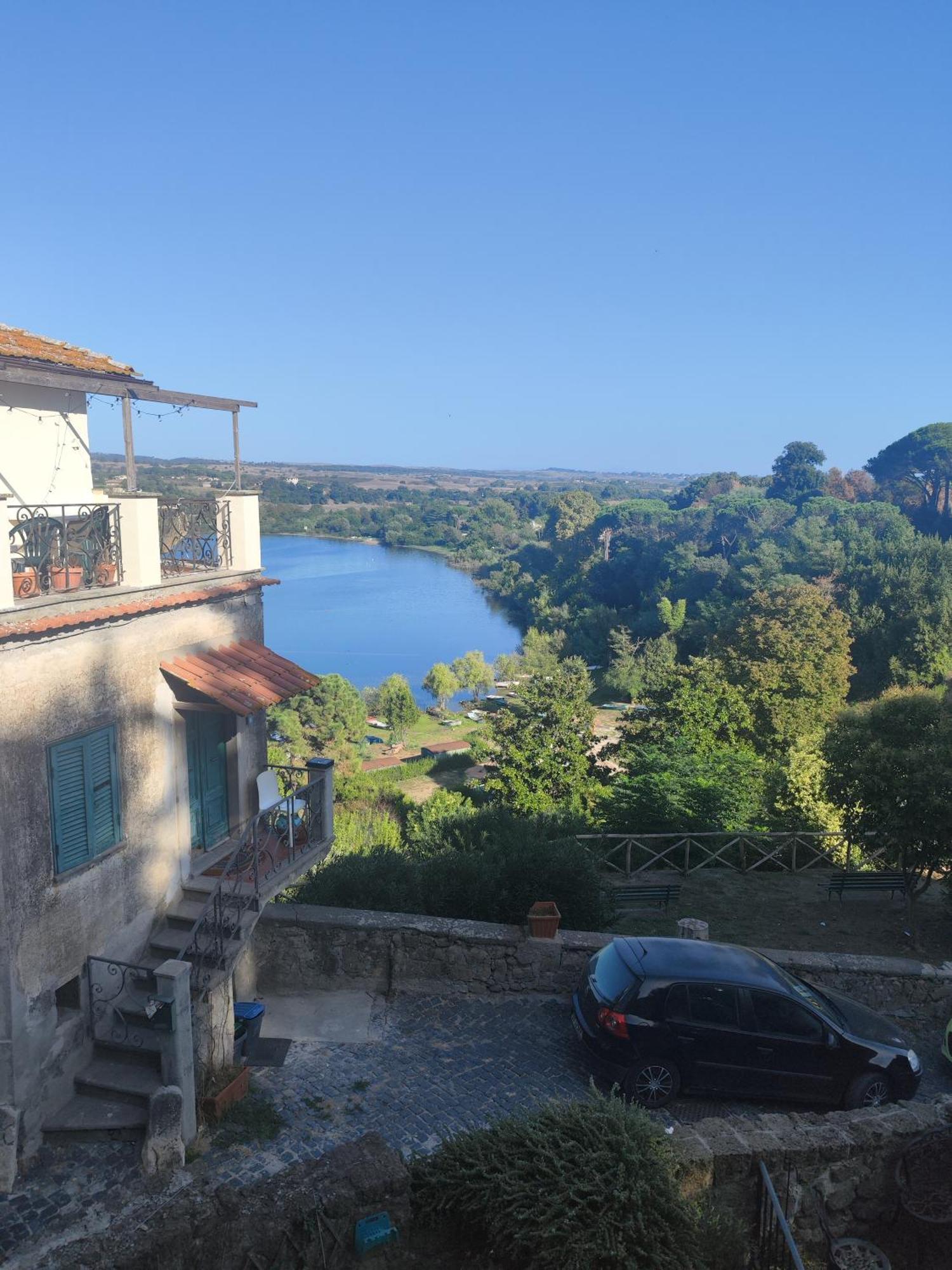 Chalet Romantico Sul Lago Apartment Anguillara Sabazia Ngoại thất bức ảnh